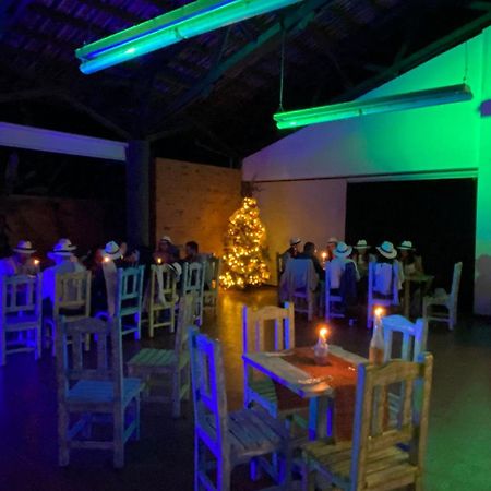 Hotel Villa Zaragoza מראה חיצוני תמונה