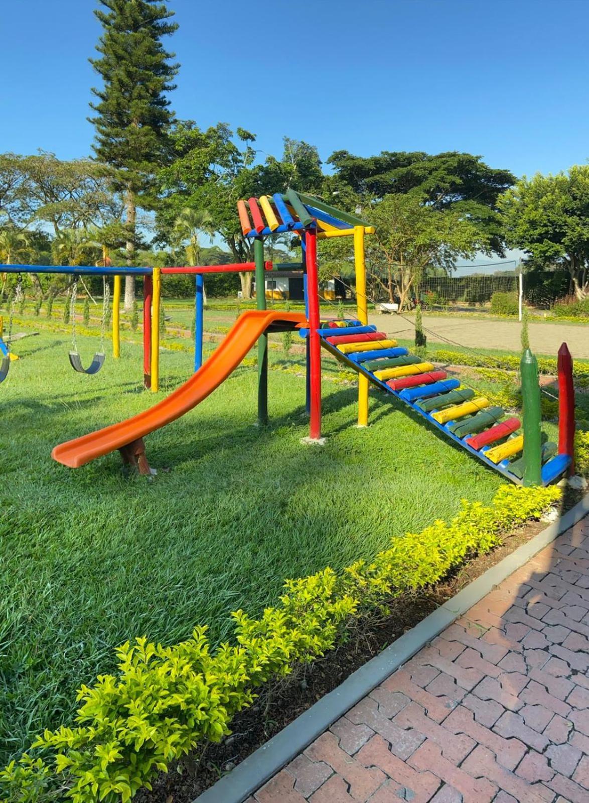 Hotel Villa Zaragoza מראה חיצוני תמונה
