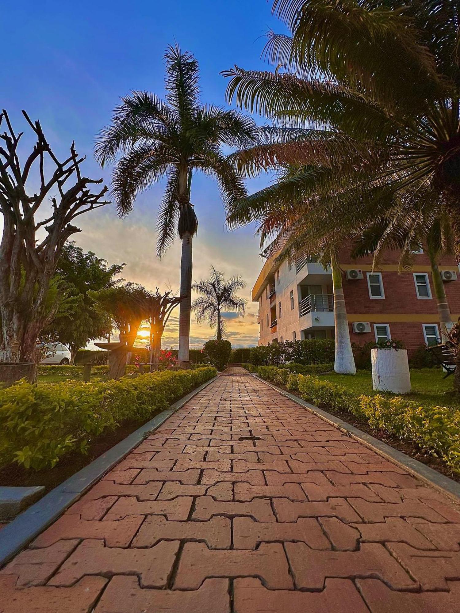 Hotel Villa Zaragoza מראה חיצוני תמונה
